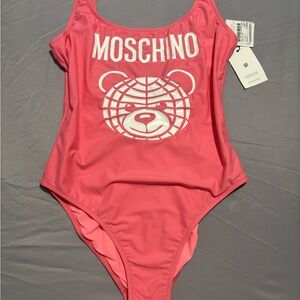 Moschino fuchsia with white bear and logo! 🆘SOLD🆘 so no more low ball offers!